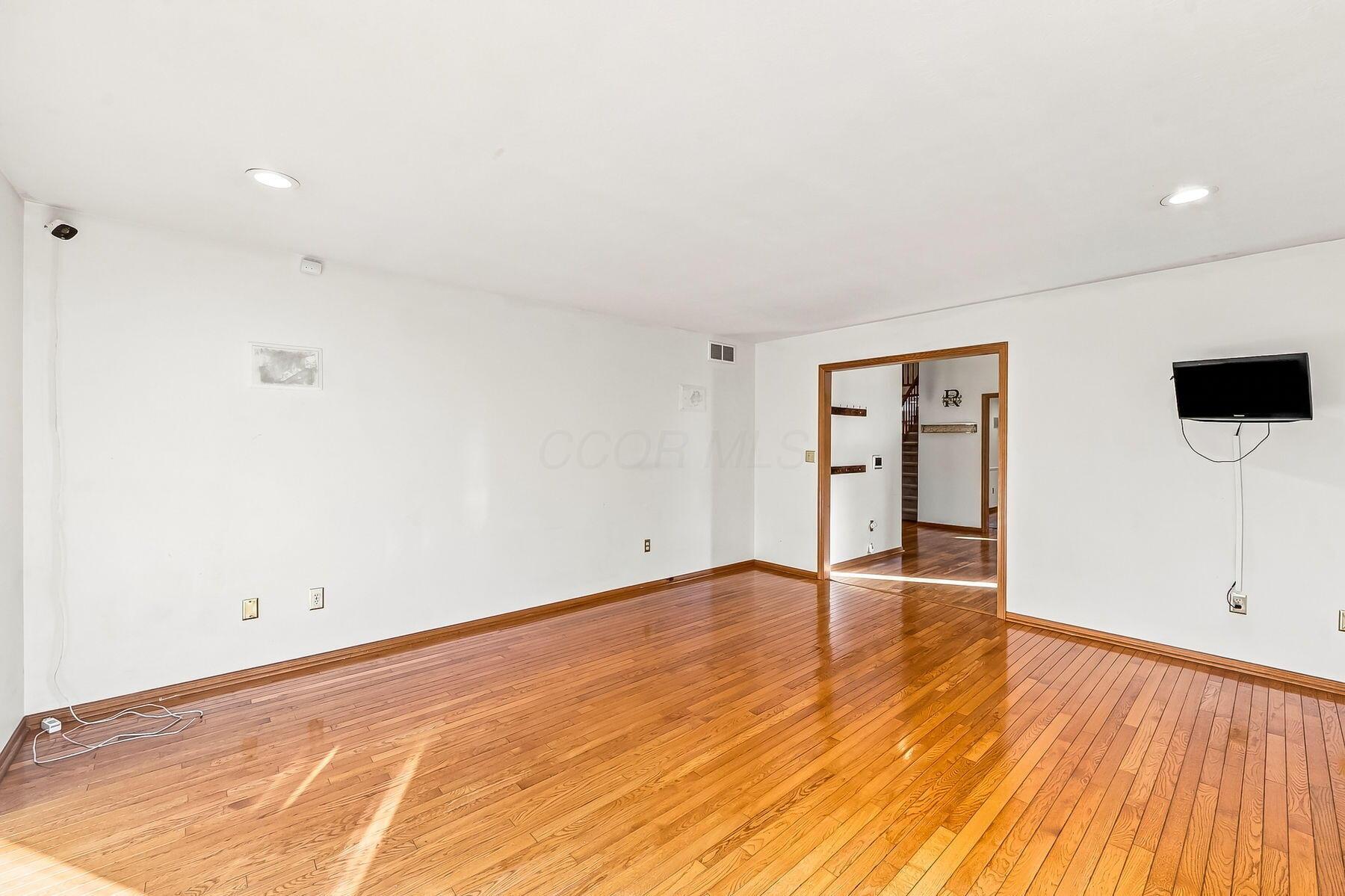 807 Brookpark Road Marion, OH 43302 - Photo 39 of 78 39-web-or-mls-807 Brookpark Rd-138