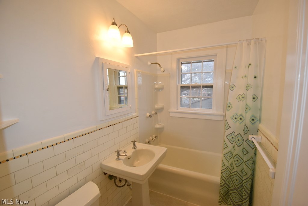 17109 Kenyon Road Cleveland, OH 44120 - Photo 20 of 20