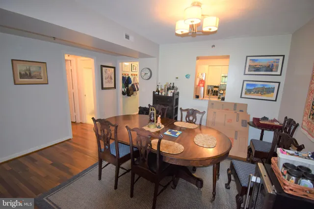 $3,099 | 610 North West Street, Unit 308, Alexandria, VA 22314