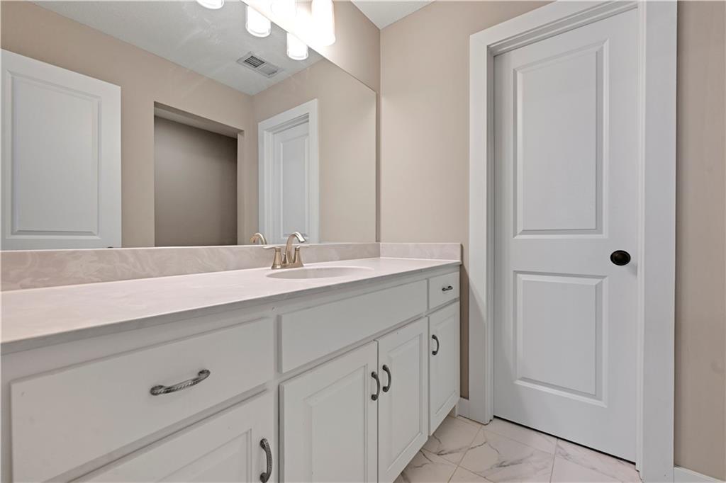 9149 Green Road Lenexa, KS 66227 - Photo 28 of 44