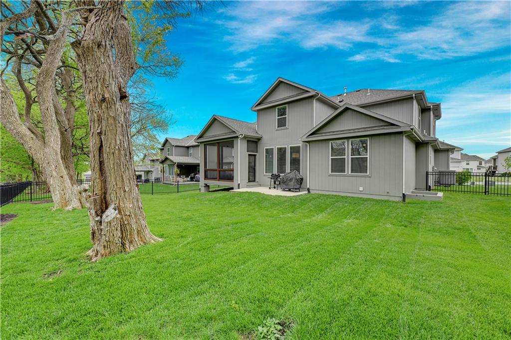 9149 Green Road Lenexa, KS 66227 - Photo 42 of 44