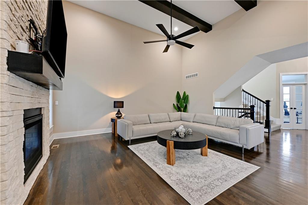 9149 Green Road Lenexa, KS 66227 - Photo 7 of 44