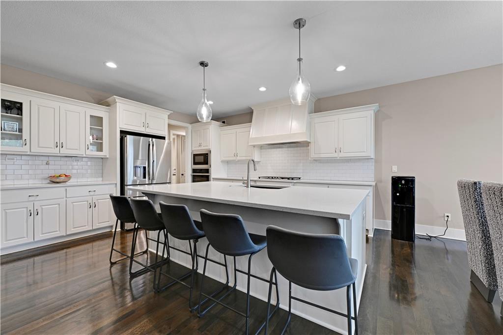 9149 Green Road Lenexa, KS 66227 - Photo 10 of 44