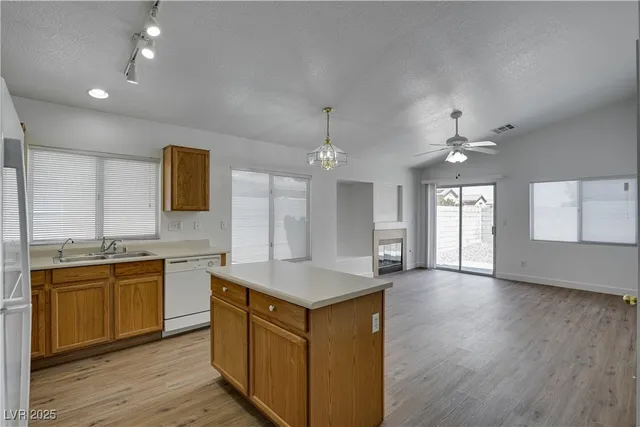 $2,045 | 10046 Catseye Cove Court, Las Vegas, NV 89183