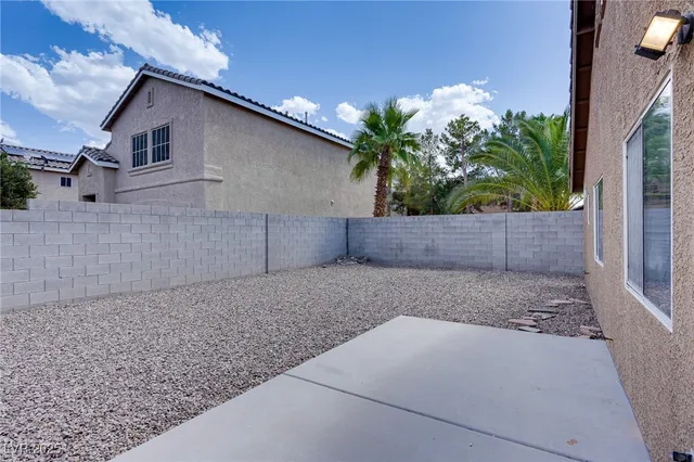 $2,045 | 10046 Catseye Cove Court, Las Vegas, NV 89183