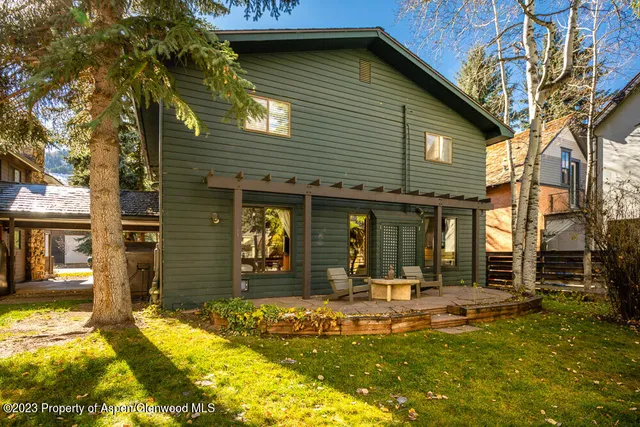 a view of a house with pool