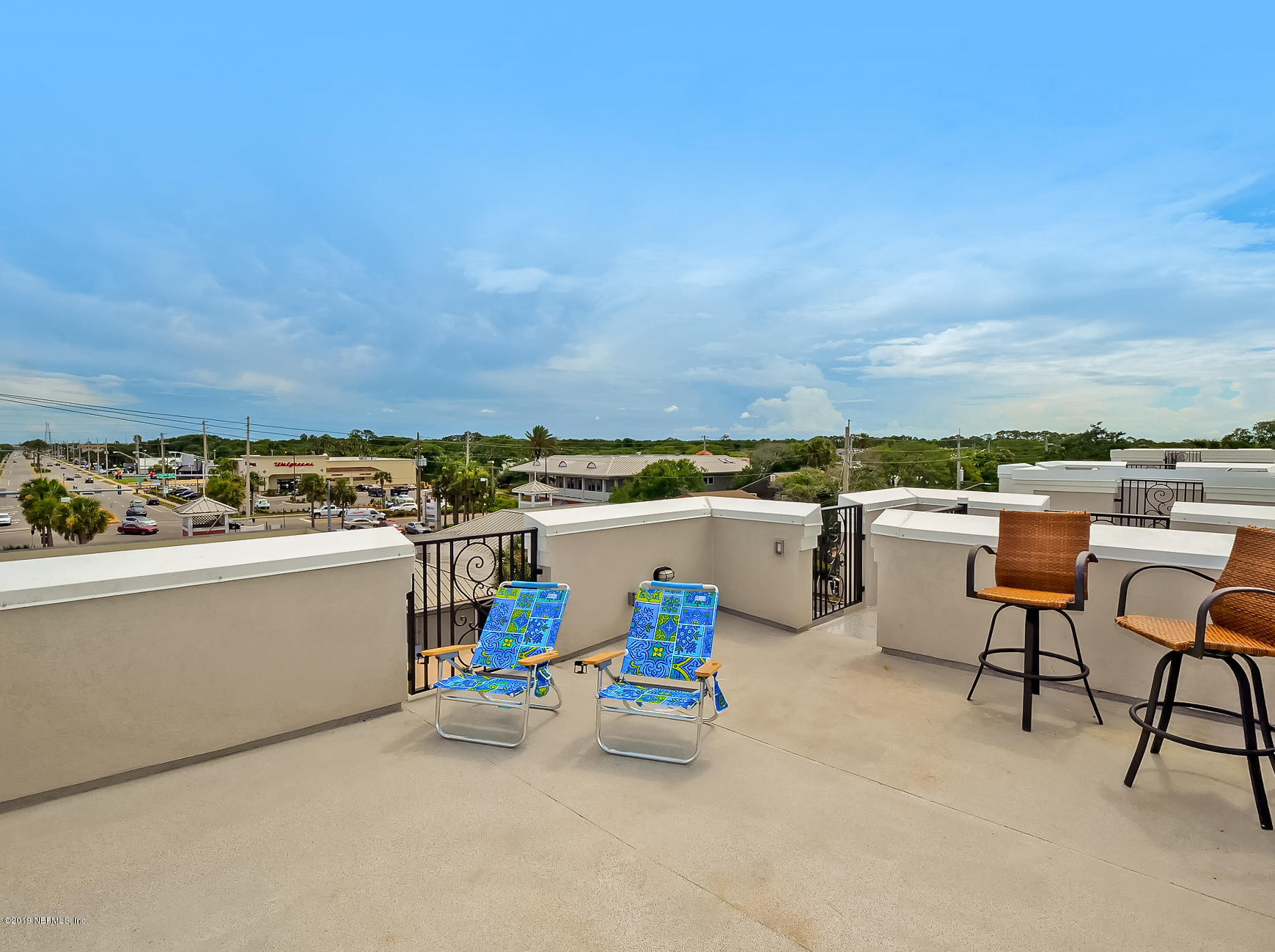 345 Ahern Street Atlantic Beach, FL 32233 - Photo 27 of 44 a view of a terrace with seating area