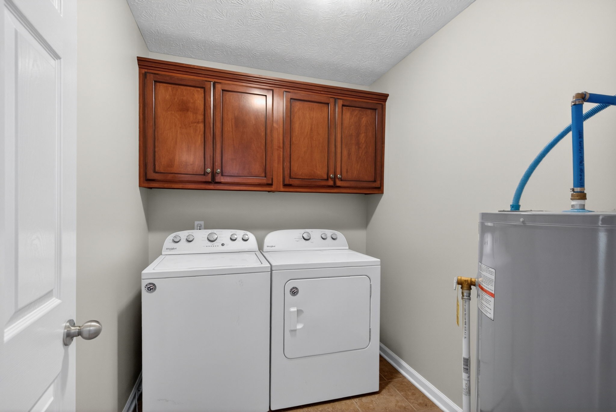 126 Hollands Way Portland, TN 37148 - Photo 31 of 42 a utility room with dryer and washer
