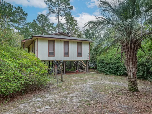 $169,900 | 7 Tram Circle, Sopchoppy, FL 32358