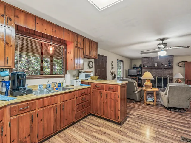 $169,900 | 7 Tram Circle, Sopchoppy, FL 32358