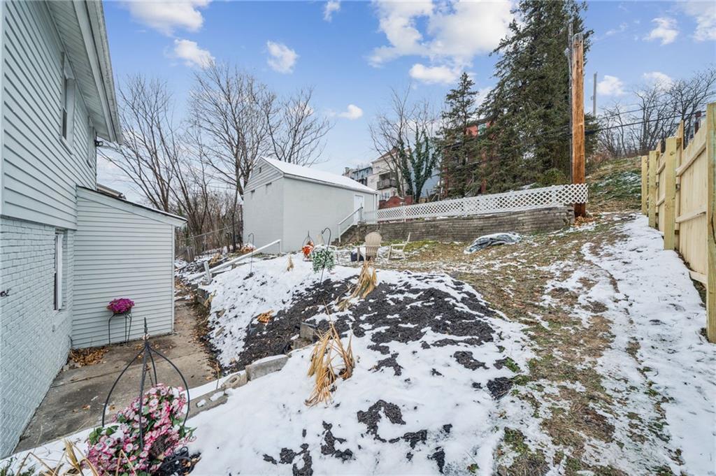 400 Broadway Avenue McKees Rocks, PA 15136 - Photo 28 of 34 a view of a yard in front of house