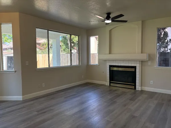 $519,900 | 5930 West Birch Avenue, Fresno, CA 93722