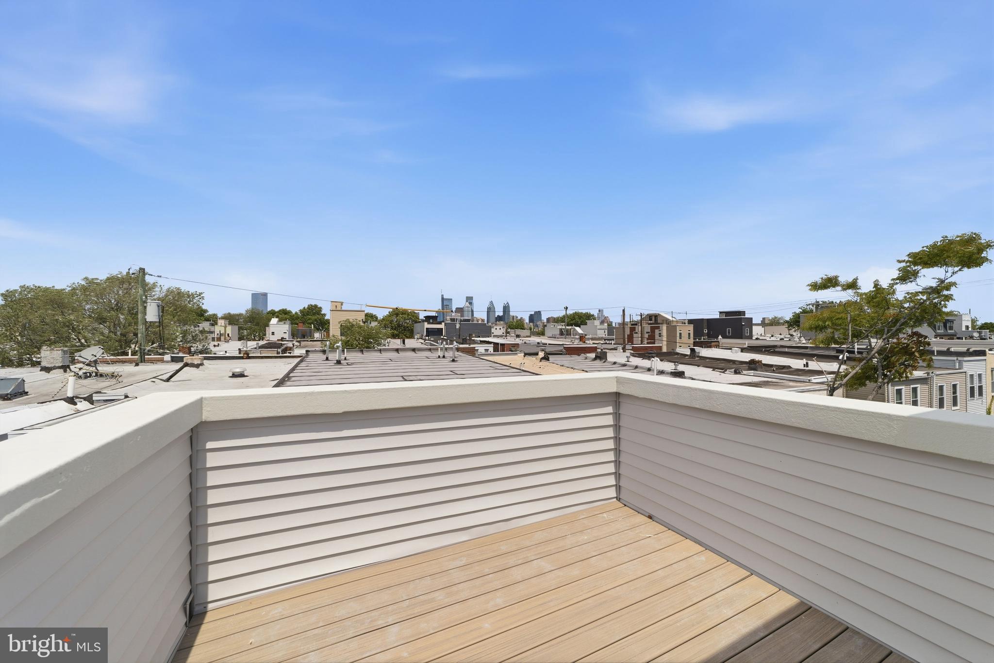 2319 Cross Street Philadelphia, PA 19146 - Photo 2 of 28 Philly skyline view