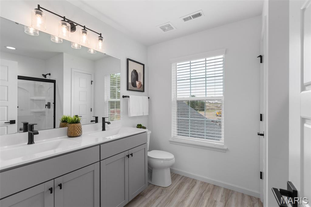 2 Berwick At Grove St. Louis, MO 63123 - Photo 20 of 26