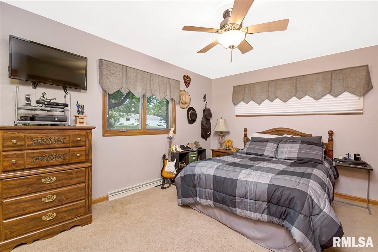 4123 Rodeo Road Davenport, IA 52806 - Photo 17 of 36 Gallery Image 17