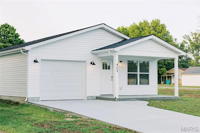 $215,000 | 415 Pine Street, Sullivan, MO 63080
