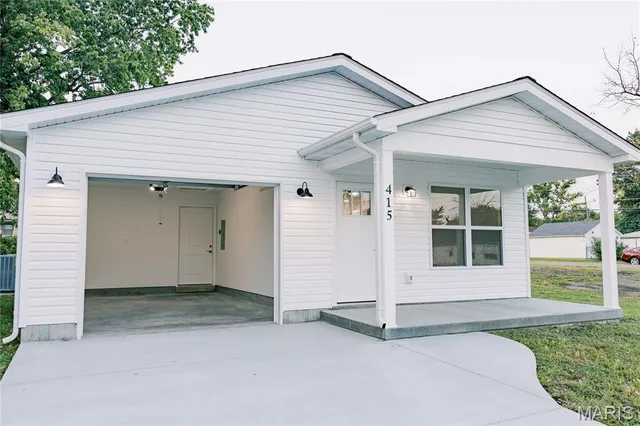 $215,000 | 415 Pine Street, Sullivan, MO 63080