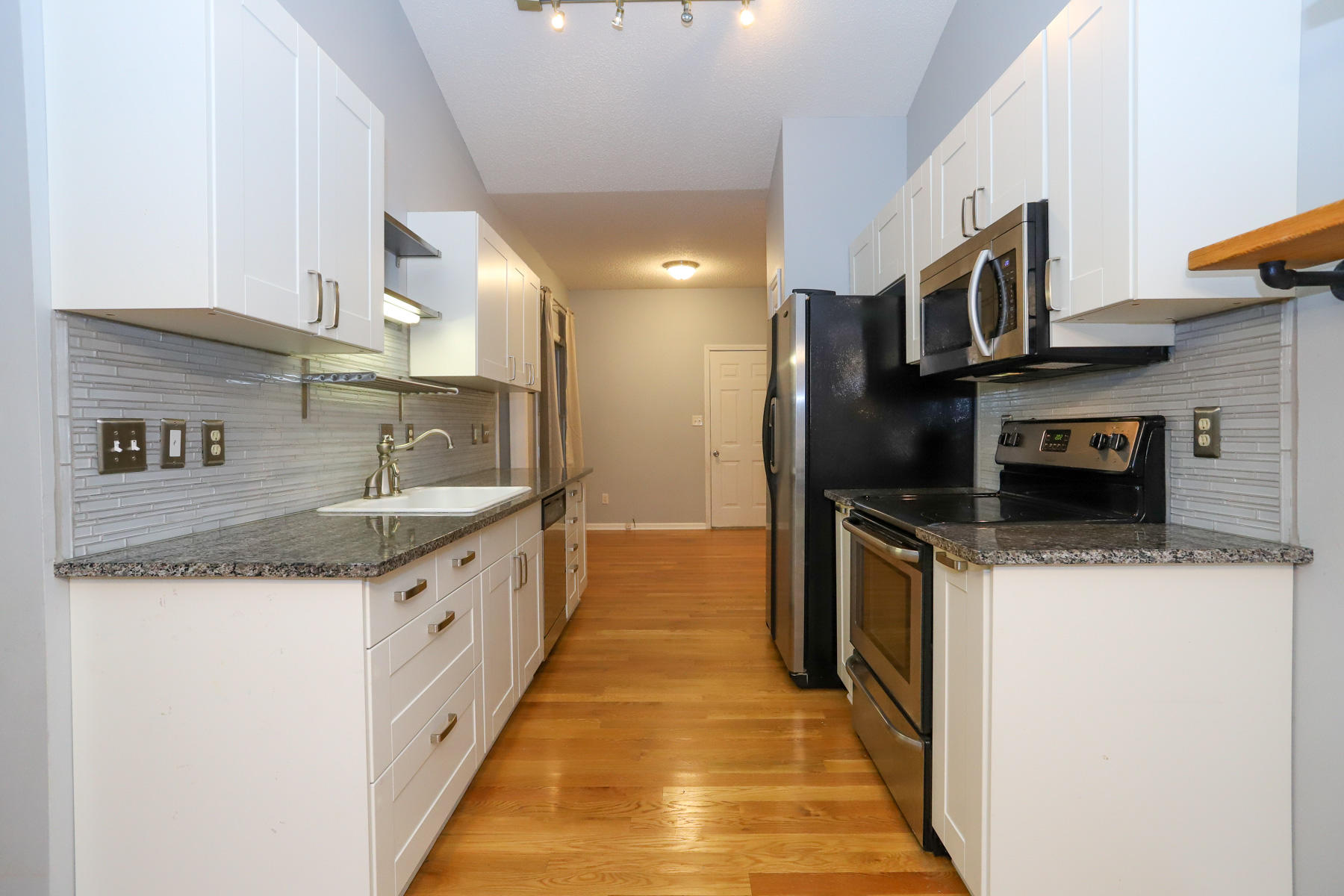 140 Fox Run Road Pinehurst, NC 28374 - Photo 11 of 41 kitchen1