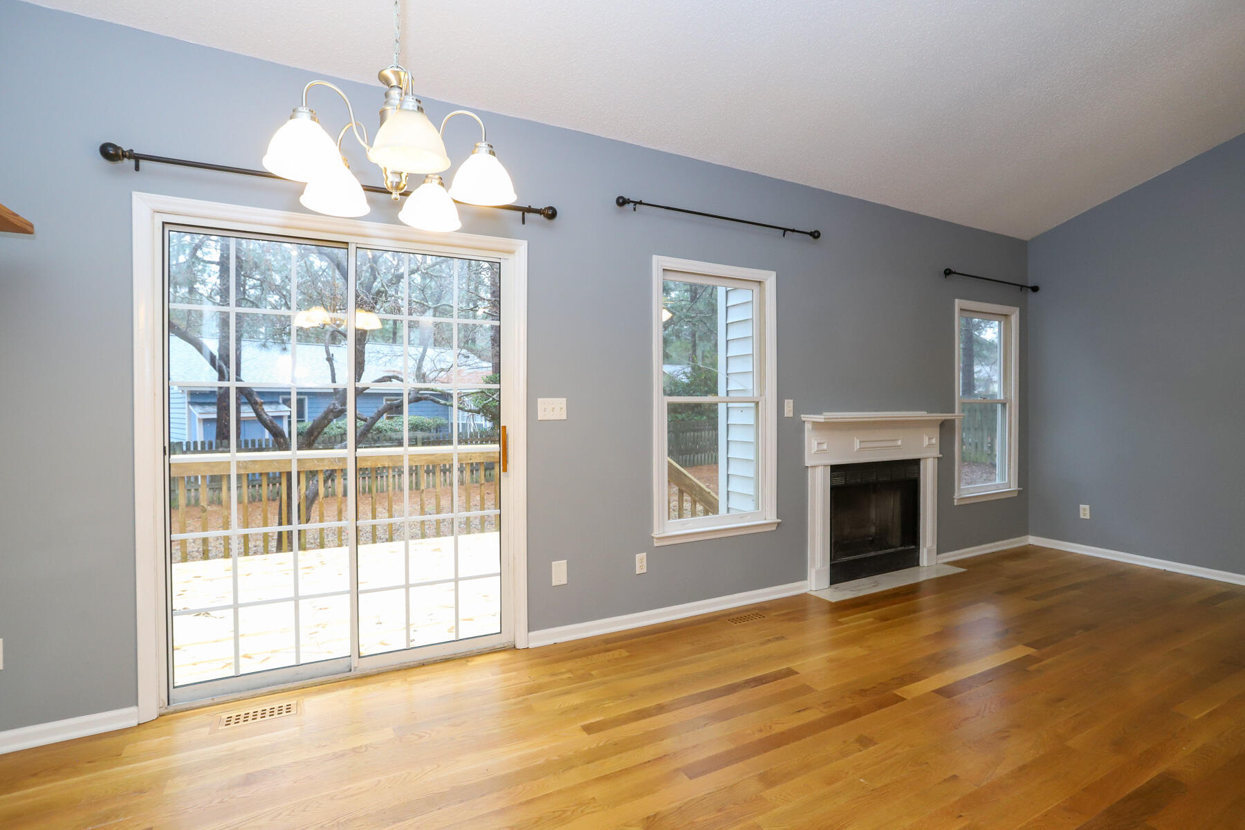 140 Fox Run Road Pinehurst, NC 28374 - Photo 19 of 41 eating area3