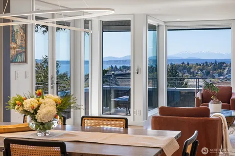 $2,100,000 | 1953 9th Avenue West, Seattle, WA 98119