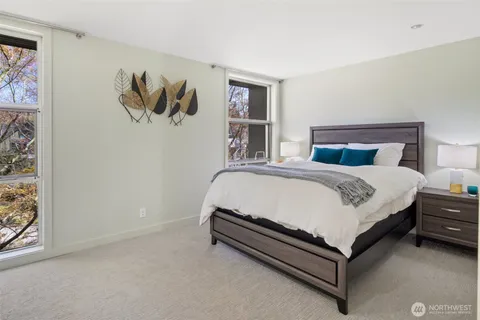 $2,100,000 | 1953 9th Avenue West, Seattle, WA 98119