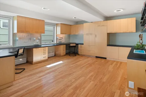 $2,100,000 | 1953 9th Avenue West, Seattle, WA 98119