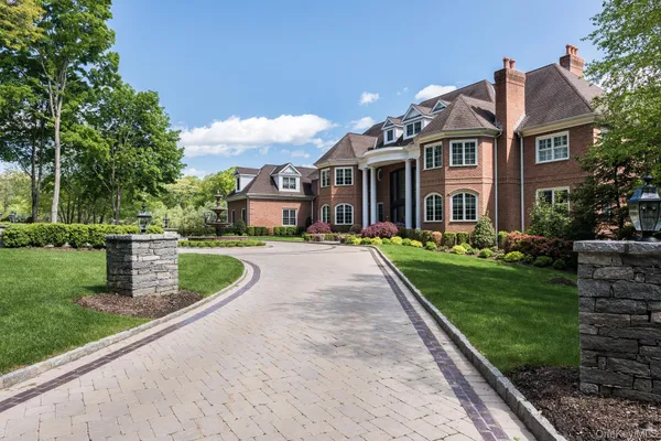 $5,999,000 | 2 Alyssa Lane, Purchase, NY 10577