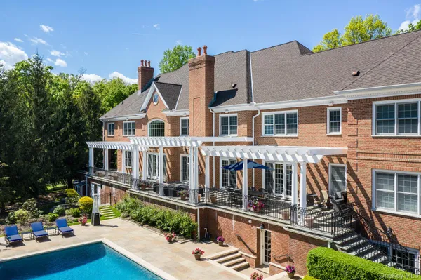 $5,999,000 | 2 Alyssa Lane, Purchase, NY 10577