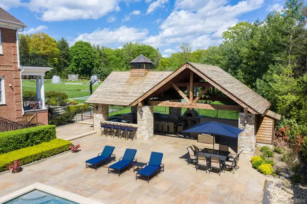 $5,999,000 | 2 Alyssa Lane, Purchase, NY 10577
