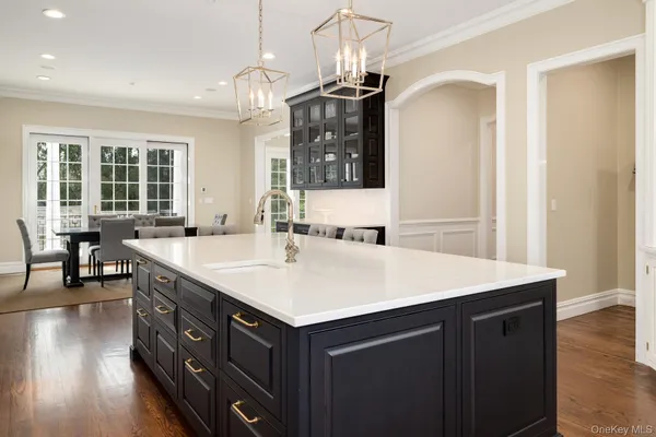 $5,999,000 | 2 Alyssa Lane, Purchase, NY 10577