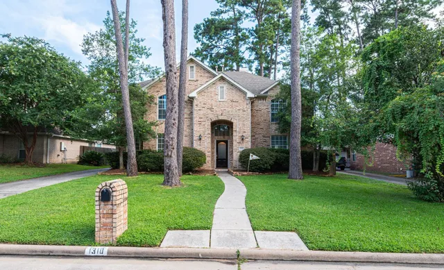 $455,000 | 1310 Big Pines, Tomball, TX 77375