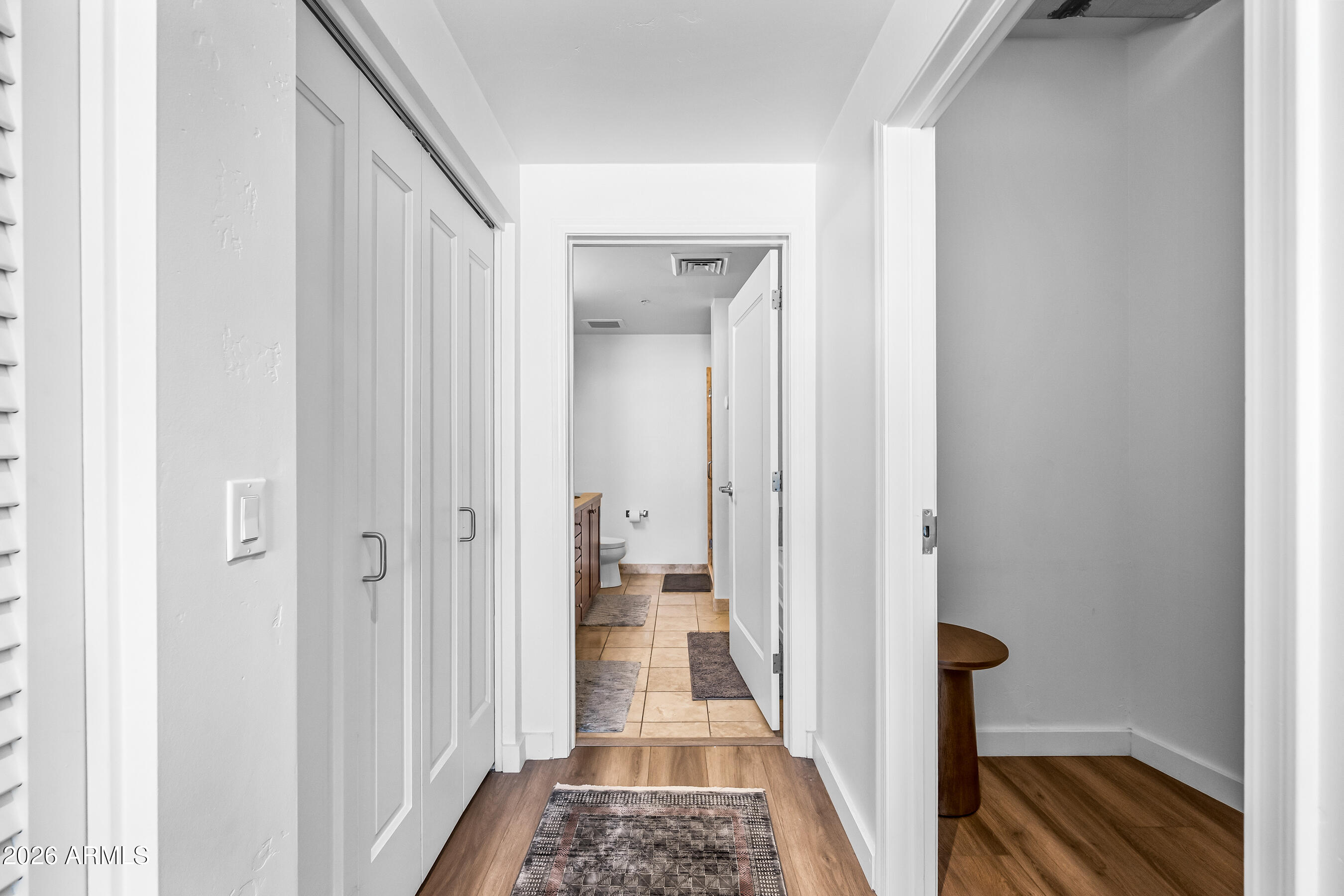 310 South 4th Street, Unit 905 Phoenix, AZ 85004 - Photo 35 of 63 Hallway