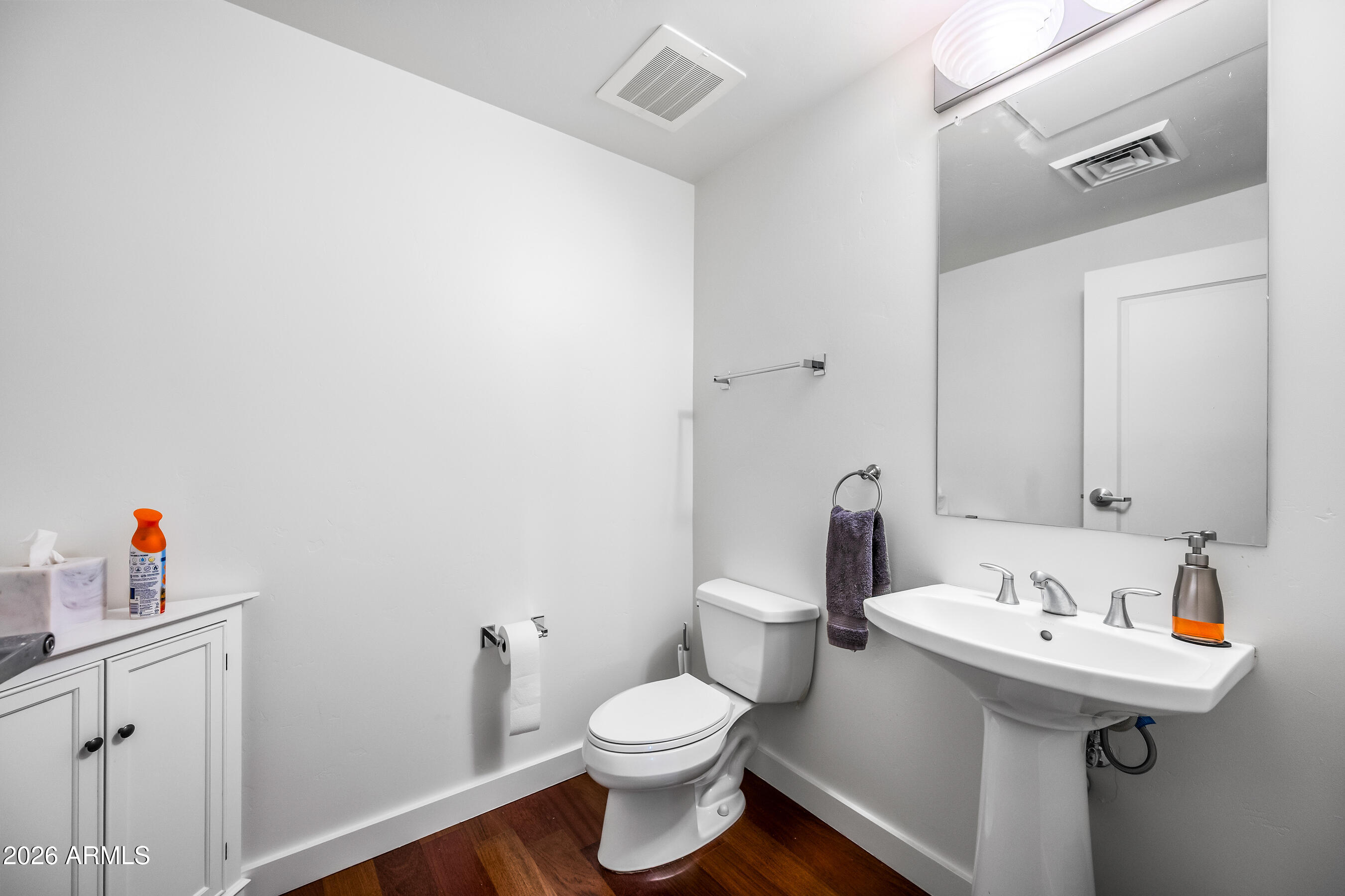 310 South 4th Street, Unit 905 Phoenix, AZ 85004 - Photo 41 of 63 Half bath