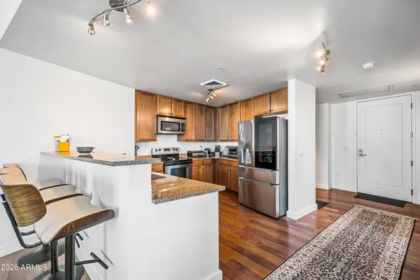 $565,000 | 310 South 4th Street, Unit 905, Phoenix, AZ 85004