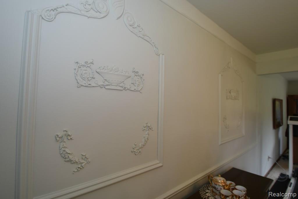 2284 West Avon Road Rochester Hills, MI 48309 - Photo 15 of 53