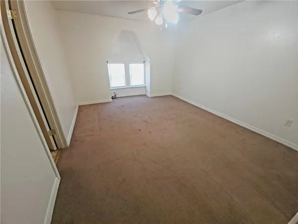$1,550 | 2132 Edenborn Avenue, Metairie, LA 70001