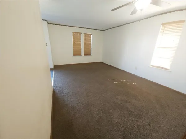 $1,550 | 2132 Edenborn Avenue, Metairie, LA 70001