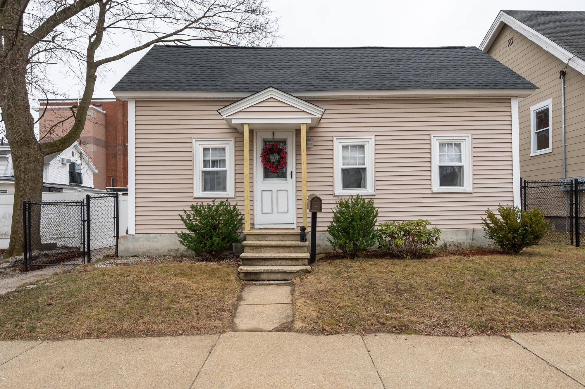 435 Central Street Manchester, NH 03103 - Photo 2 of 35