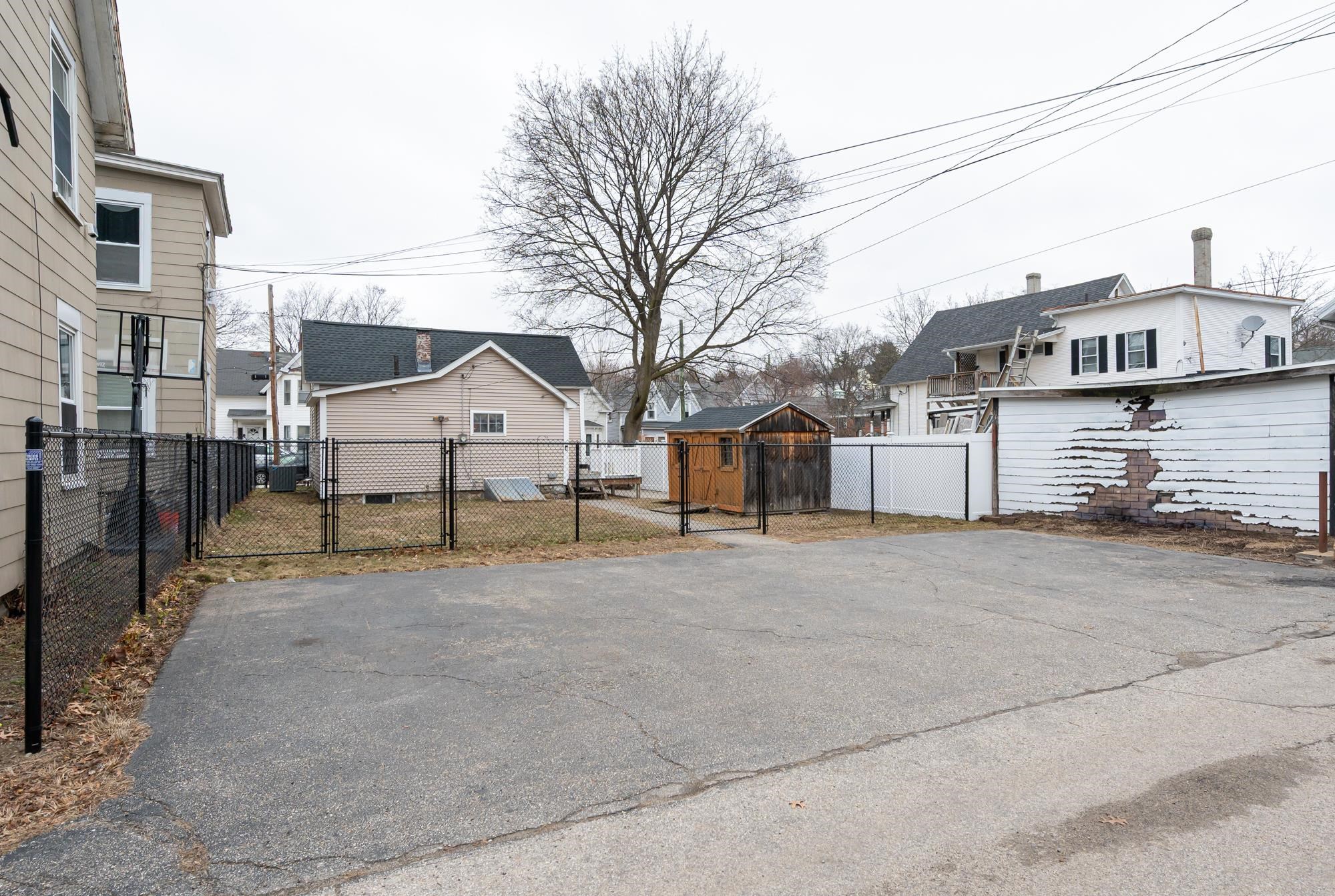 435 Central Street Manchester, NH 03103 - Photo 29 of 35