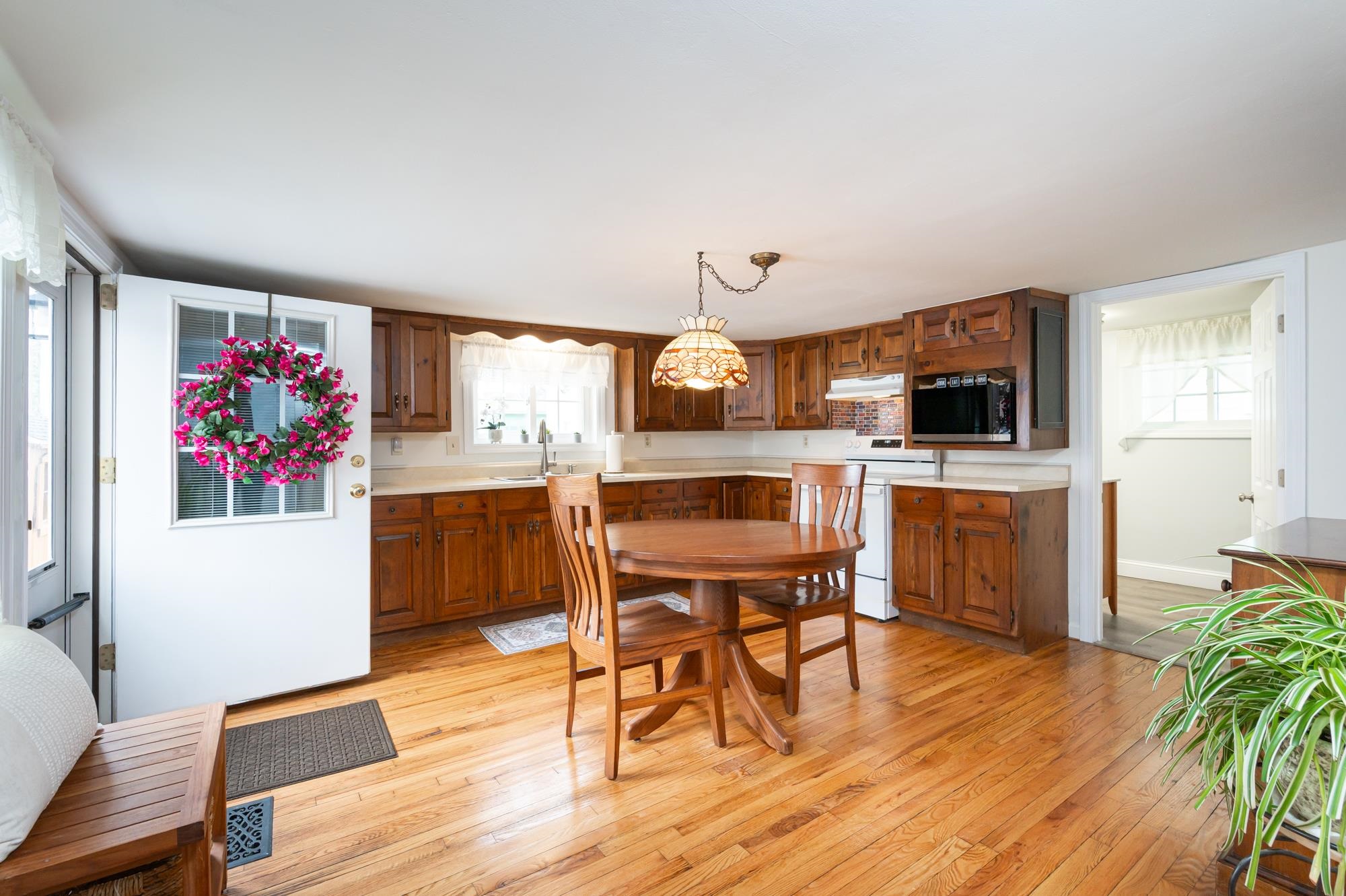 435 Central Street Manchester, NH 03103 - Photo 9 of 35