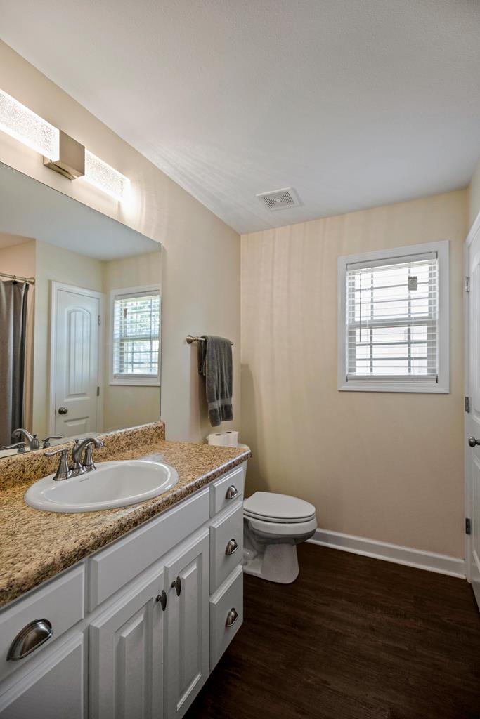 121 Chase Ridge Drive Dothan, AL 36301 - Photo 13 of 37 Guest Bath