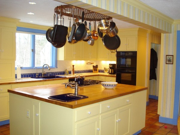25 Woodchester Road Wellesley, MA 02481 - Photo 9 of 19 Gallery Image 9