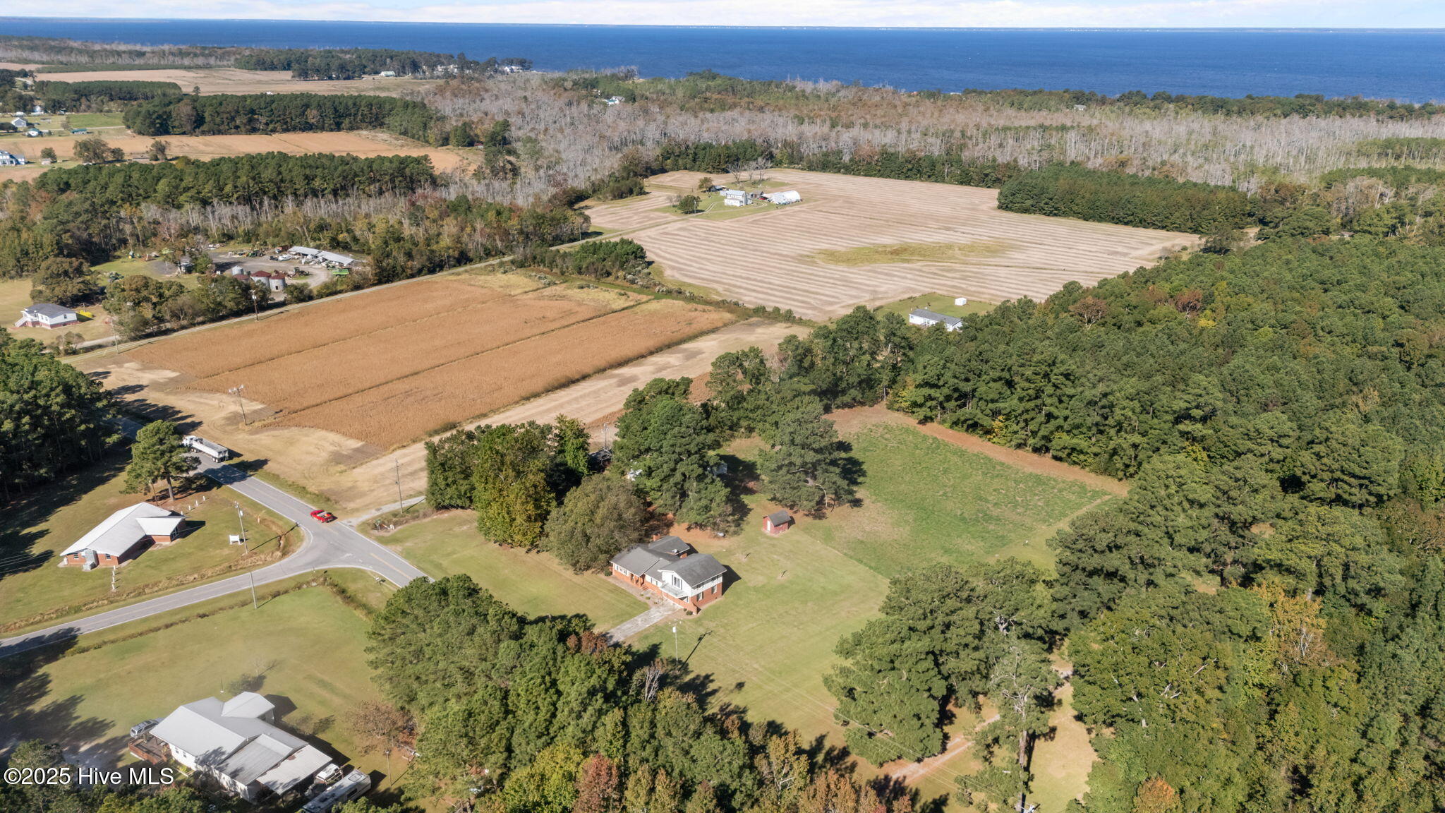 2933 Sound Side Road Columbia, NC 27925 - Photo 13 of 53 13-web-or-mls-DJI_20251020110150_0058_D