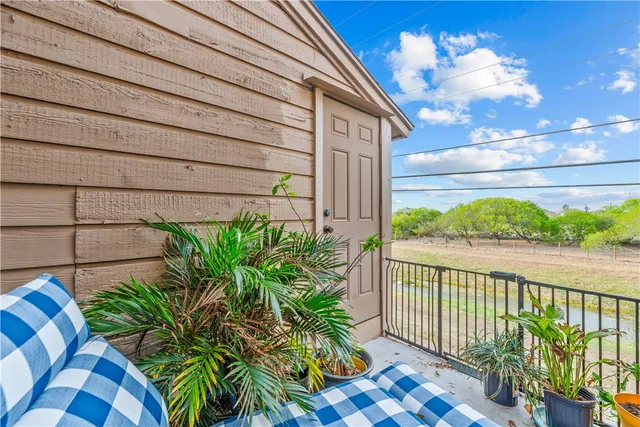 $118,000 | 7122 Premont Drive, Unit H202, Corpus Christi, TX 78414