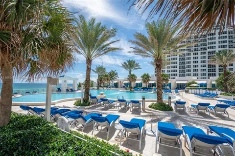 $2,800,000 | 3101 South Ocean Drive, Unit 2403, Hollywood, FL 33019