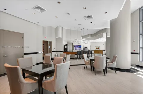 $2,800,000 | 3101 South Ocean Drive, Unit 2403, Hollywood, FL 33019