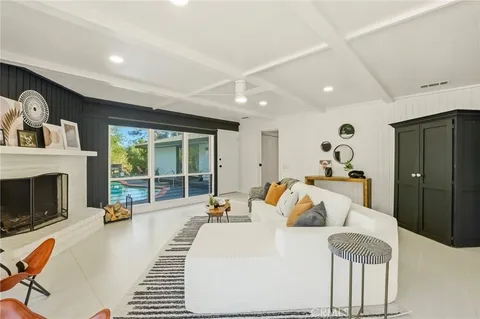 $1,585,000 | 224 Tumble Creek Lane, Fallbrook, CA 92028