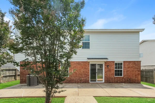 $2,225 | 9996 Chariden Drive, Cordova, TN 38016