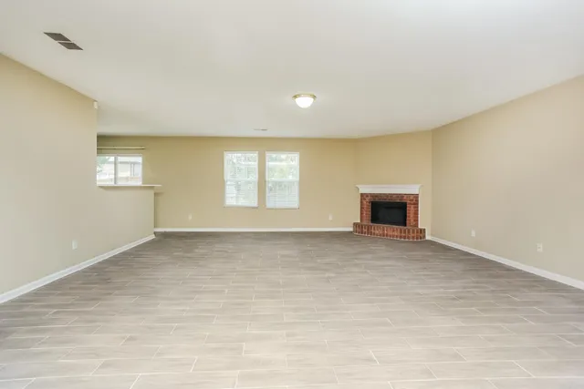 $2,225 | 9996 Chariden Drive, Cordova, TN 38016