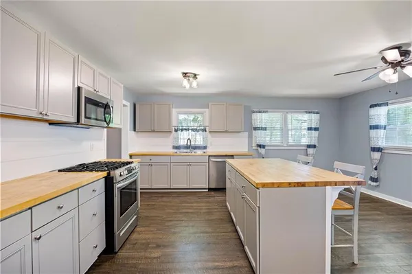 $279,900 | 3871 Furr Avenue, Powder Springs, GA 30127
